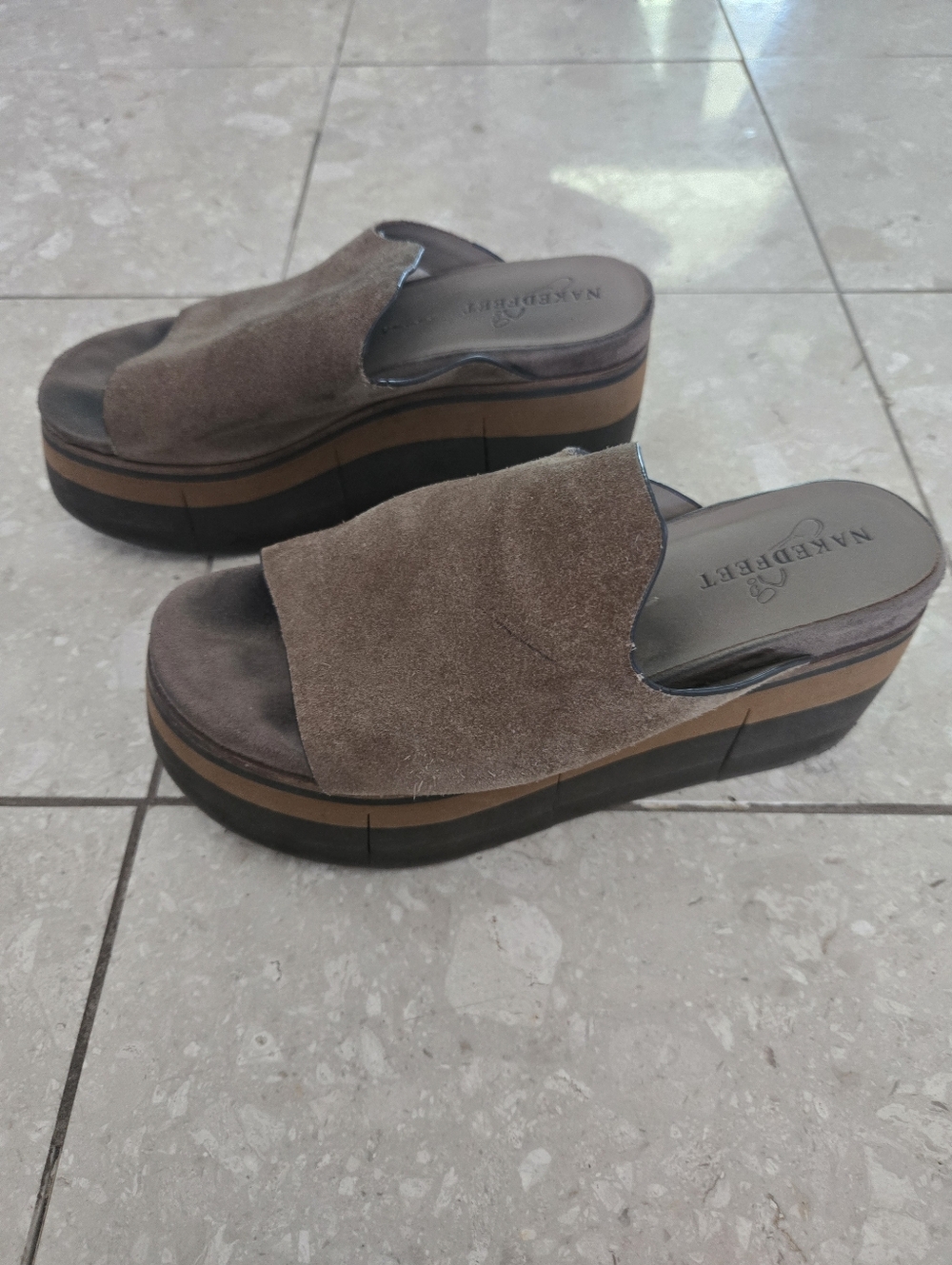 Naked Feet Tan Suede Platform Sandal Sz 6